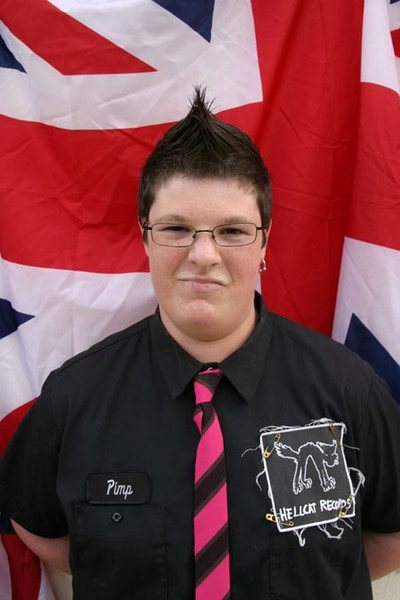 Zak Glosserman in a Hellcat Records shirt during the early Orange era